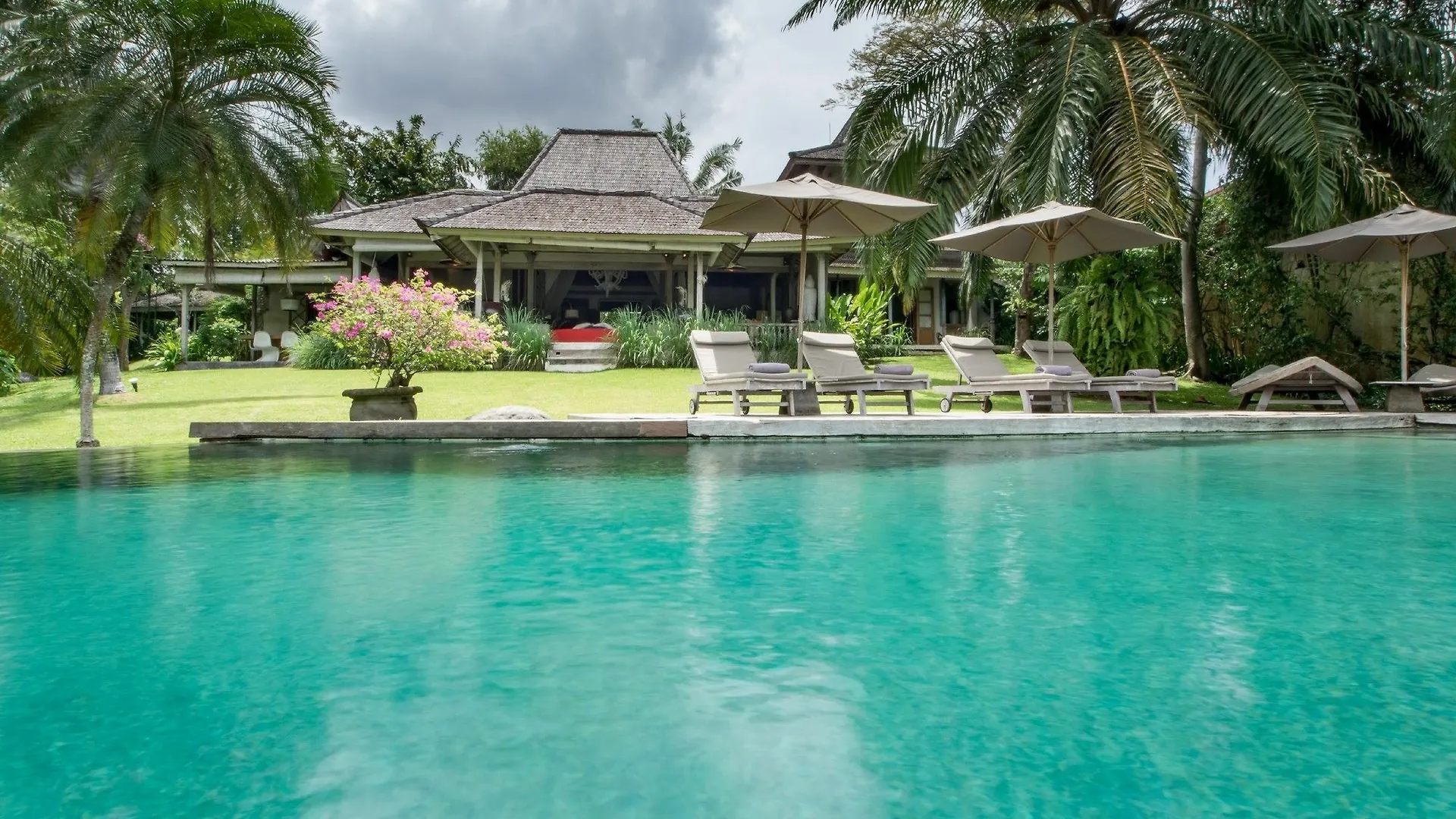 Villa Galante Seminyak  Indonesia