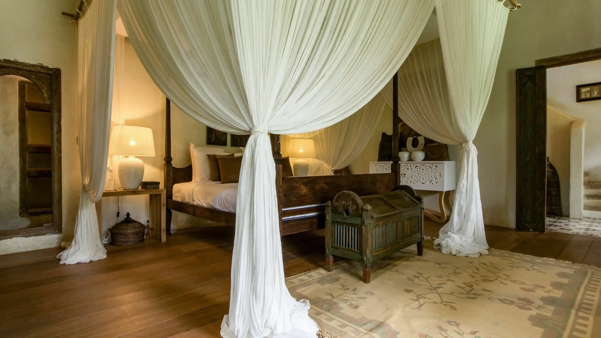Villa Galante Seminyak  Indonesia